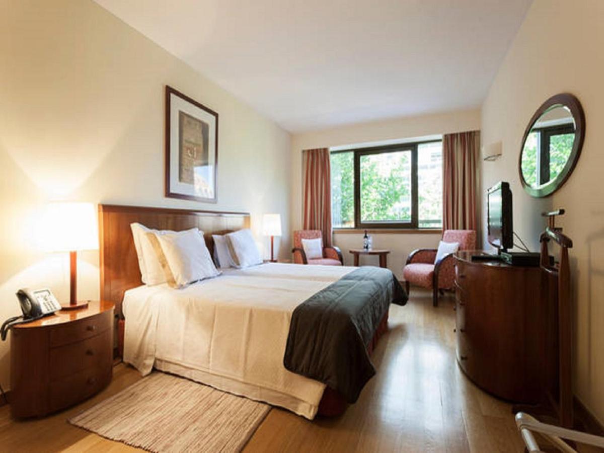 In The Heart Of Lisbon-altis Apartamento *